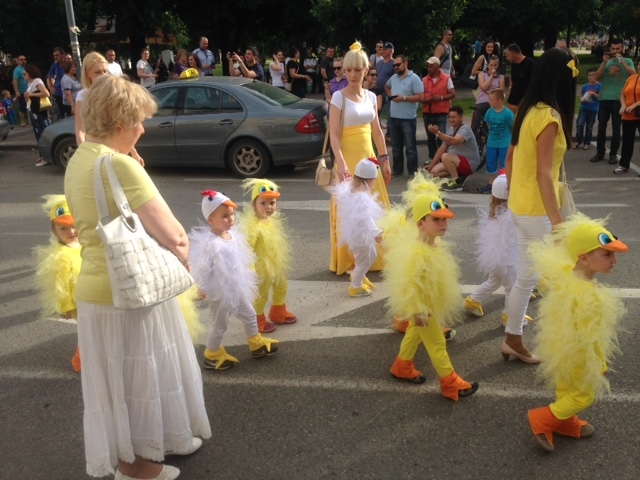 DOBOJ: Kafa u 5 - maskenbal mališana (VIDEO)