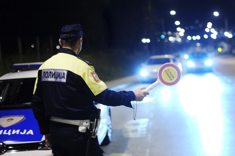 DOBOJ: Izdato osam prekršajnih naloga zbog nepoštovanja policijskog časa