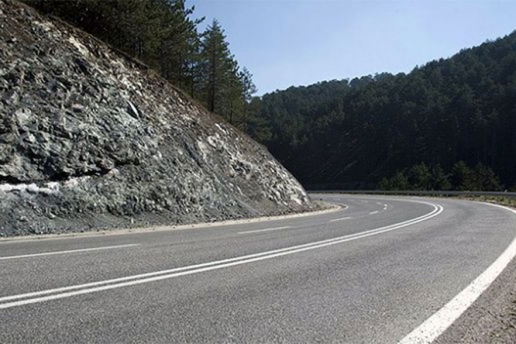 PUTEVI: Saobraćaj bez zastoja na većini puteva