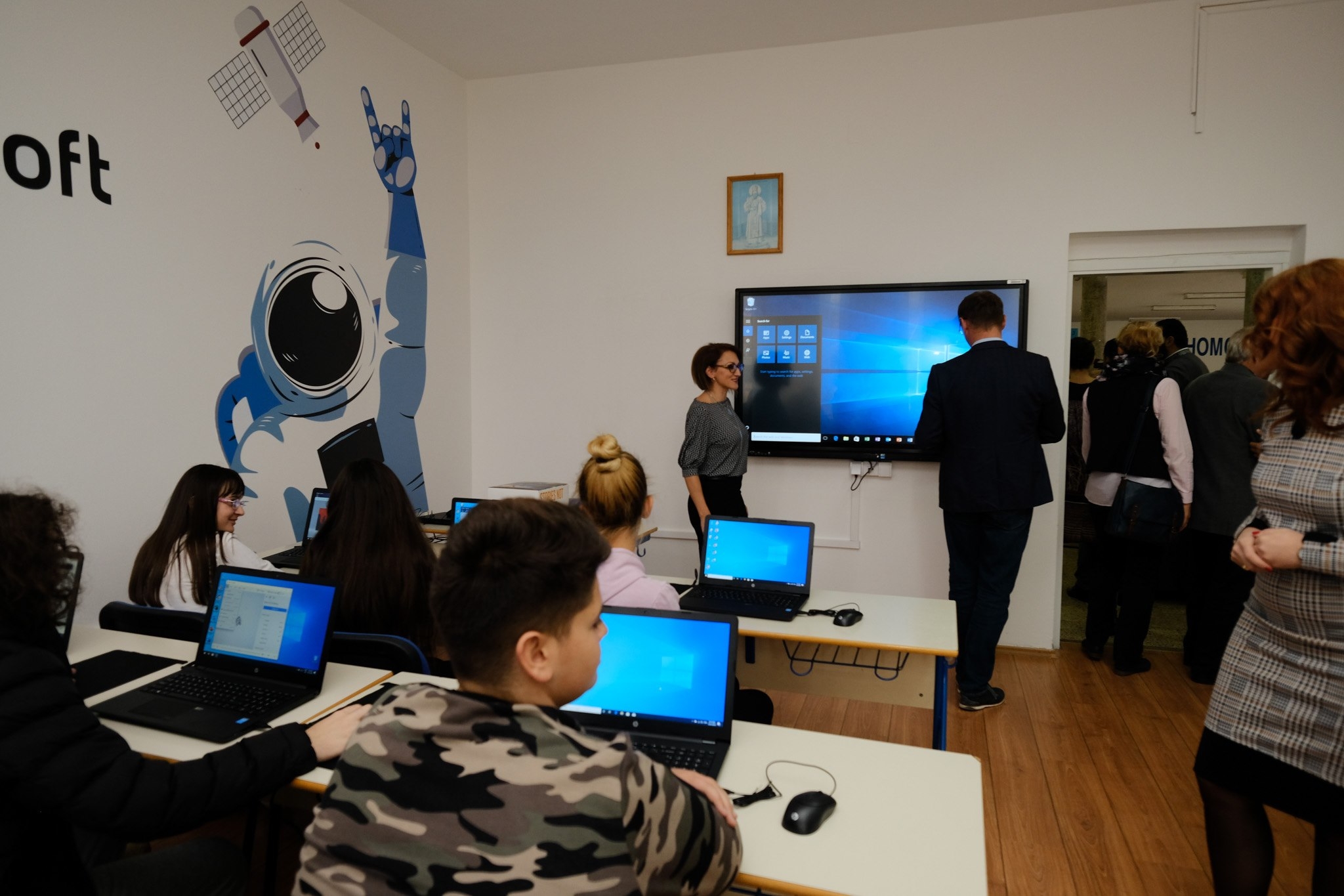 DOBOJ: Novi kabinet za Ekonomsku školu (VIDEO)