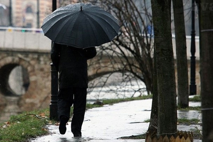 VRIJEME: Prije podne kiša, poslije podne djelimično razvedravanje