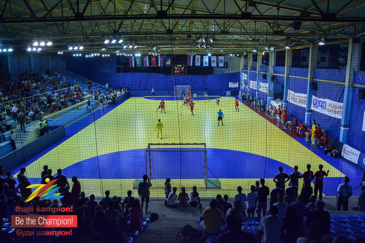 47. MEĐUNARODNI RUKOMETNI TV TURNIR ŠAMPIONA "DOBOJ 2015": Pobede Vojvodine i Izviđača