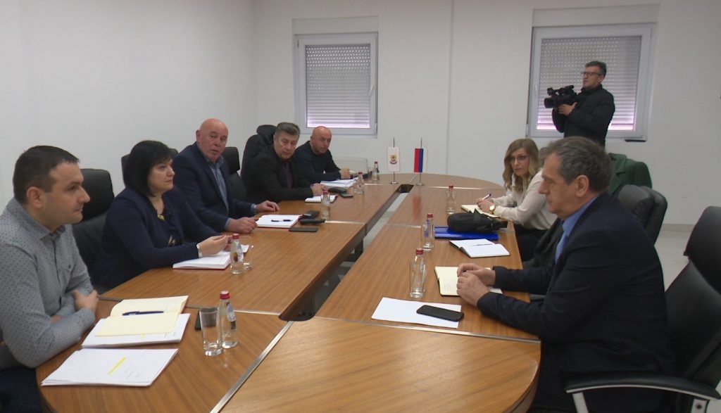 DOBOJ: Vlast najavljuje nestašicu vode, a ne čini ništa da riješi problem?