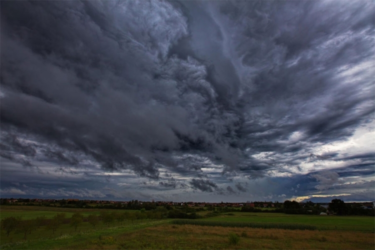 VRIJEME: Danas oblačno i suvo u većini krajeva
