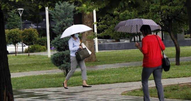 VRIJEME: Danas oblačno i nestabilno, do 33 stepena