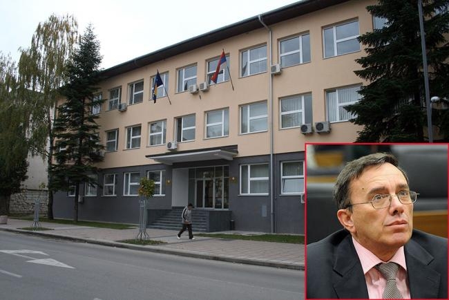 DOBOJSKI ADVOKATI PORUČILI: Ne radimo više džabe!