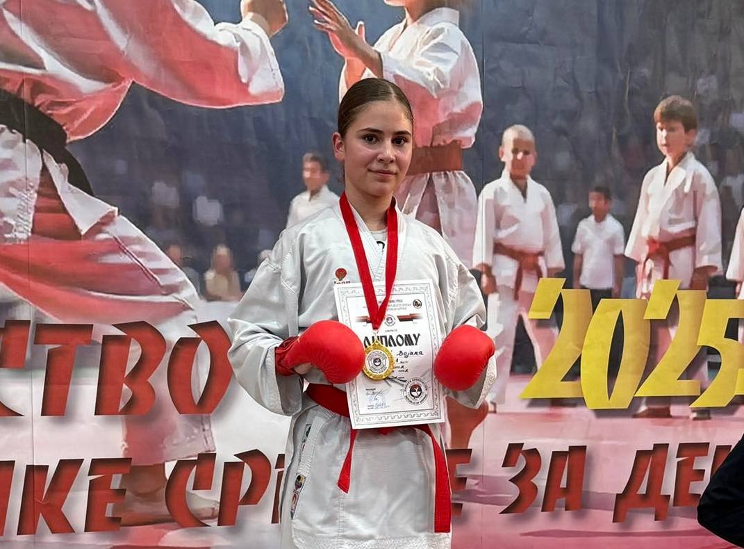 DOBOJ: Bojana Tadić prvakinja Republike Srpske u karateu (FOTO)