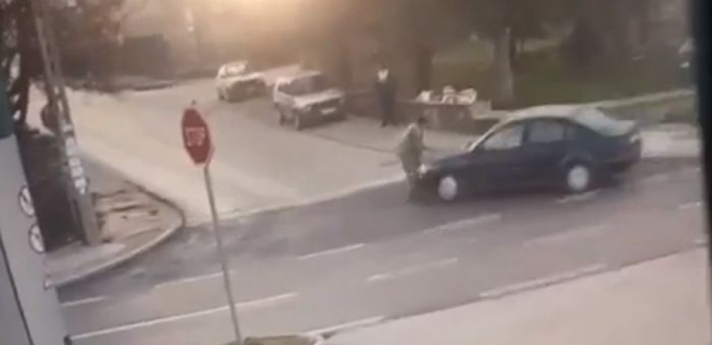 DOBOJ: Pješaka udario automobil