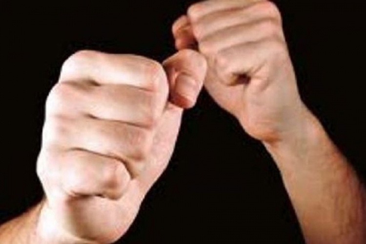 DOBOJ: Pretukao čovjeka u toaletu kafića