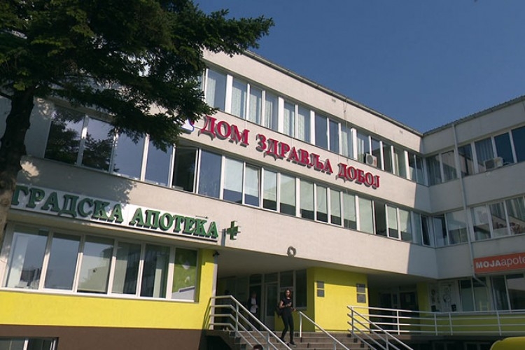 DOBOJ: Osam lica vakcinisano protiv gripa, umjesto protiv korone