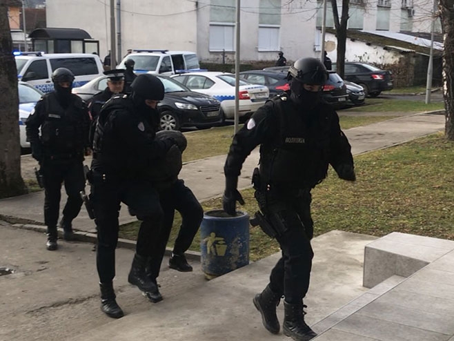 DOBOJ: Poznata imena osam dilera, iznuđivača i zelenaša uhapšenih u akciji "Eskort 2"