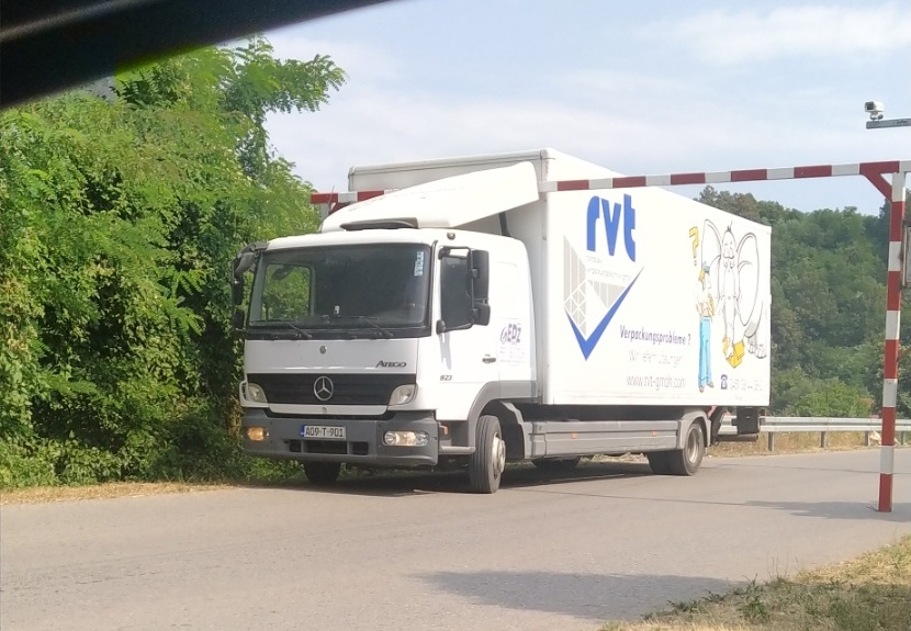 DOBOJ: Teretnim vozilom oštetio visinsku rampu prilikom prelaska preko mosta