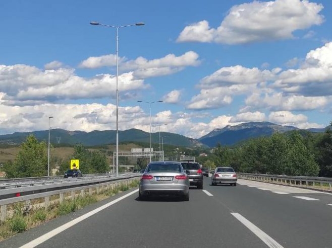 PUTEVI: Mokri kolovozi na sjeveru Srpske i na području Banjaluke