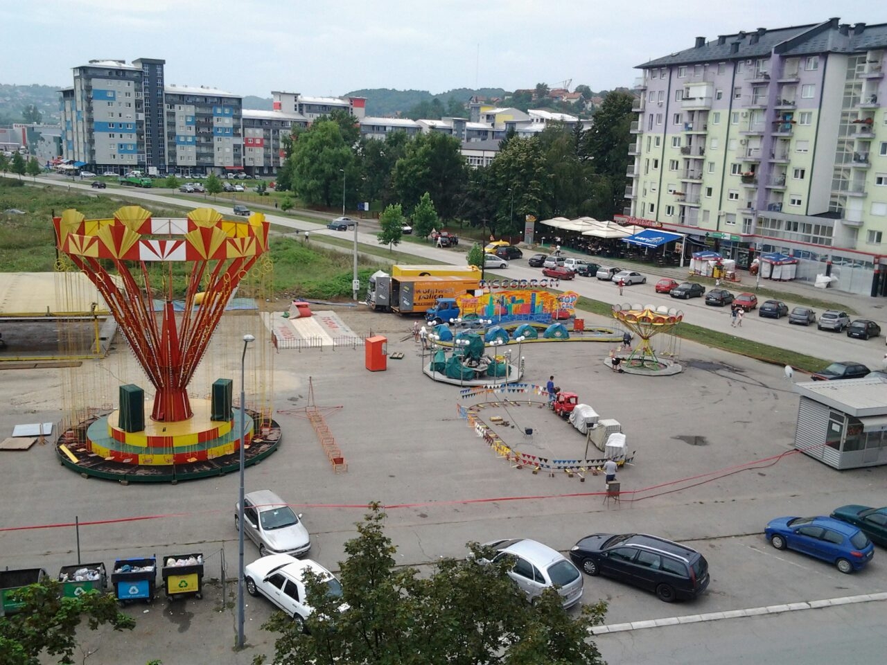 OKOM KAMERE: Seljakonačelnik za seljačine