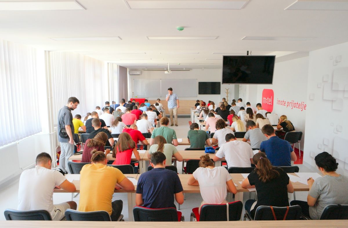 UNIVERZITETU U BANJOJ LUCI: Počele prijave za polaganje prijemnih ispita