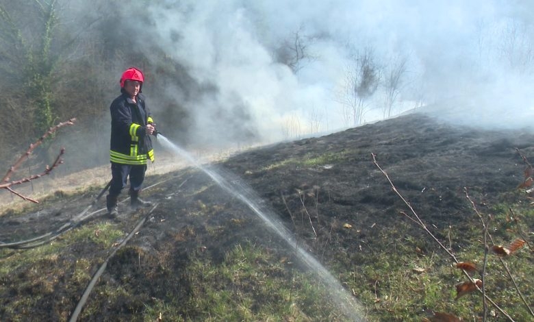 VATROGASCI DOBOJ: Zabranjeno paljenje vatre na otvorenom prostoru bez obavještenja i saglasnosti