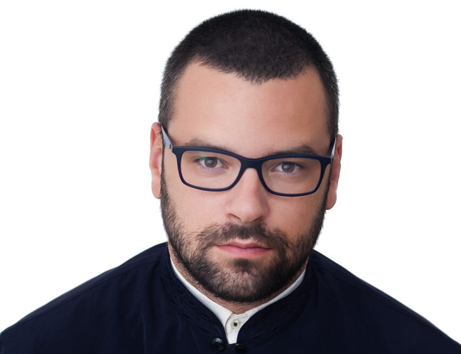 “OPISMENJAVANJE JE SIZIFOVSKI POSAO” Svestrani Bojan Jokanović, teolog, karikaturista, ilustrator i muzičar