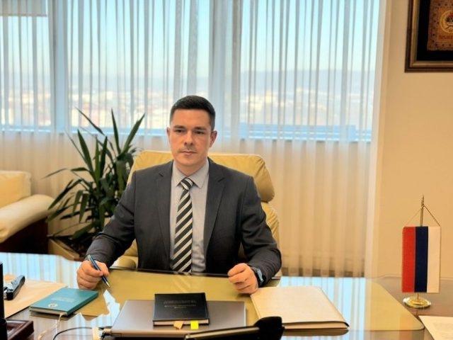 KONAČNO PRIZNANJE MINISTRA: Nemamo novca u budžetu. Nema povećanja plata?