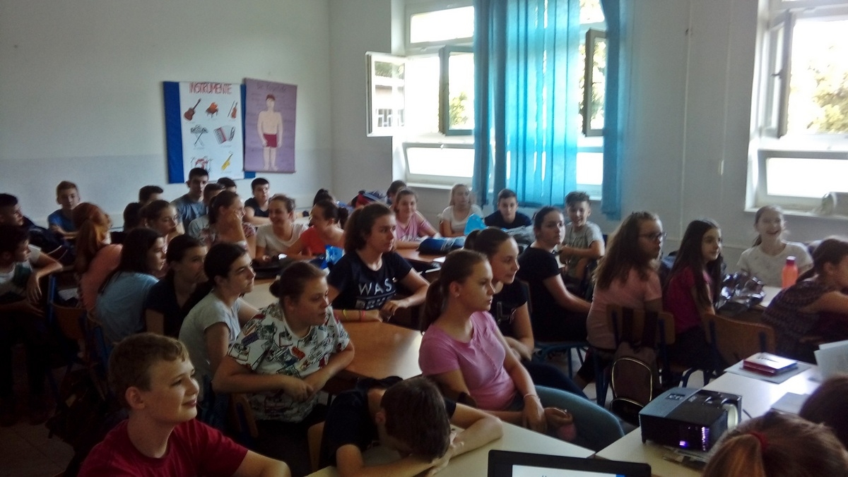 DOBOJ: Završen ciklus radionica na temu „Međuvršnjačko nasilje" (FOTO)