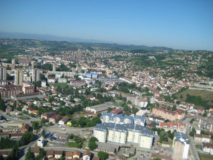 OGLAS: Iznajmljuje se nenamješten jednosoban stan