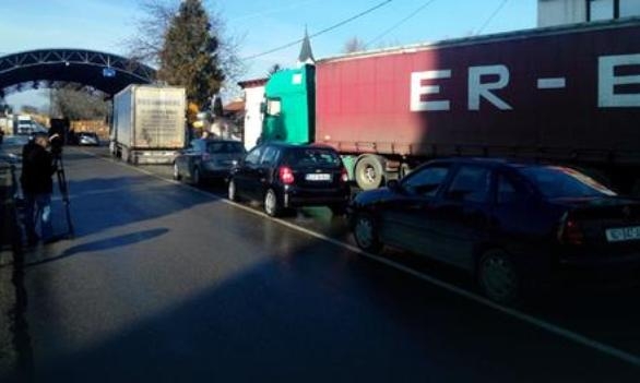 PUTEVI: Pojačan ulazak teretnjaka u Gradišci, Brodu i na izlazu na Rači