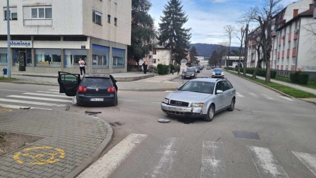 DOBOJ: U sudaru šestoro povrijeđenih