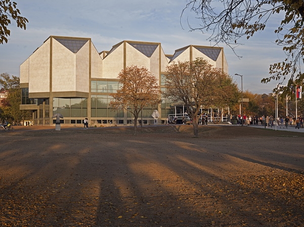 KRITIKA Sekvence. Umetnost Jugoslavije i Srbije