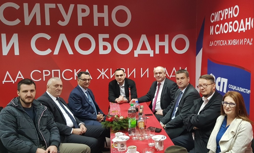 DOBOJ: Ministar Duško Milunović i general Milan Torbica posjetili socijaliste