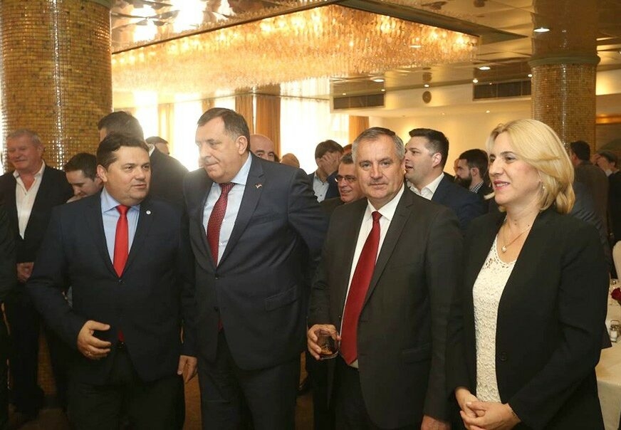 Sankcije koje najviše bole porodicu i saradnike: Šta donose nove restriktivne mjere SAD protiv zvaničnika Srpske