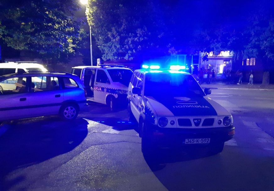RACIJA U KAFIĆU U DOBOJU Kažnjeno deset gostiju, pronađena droga