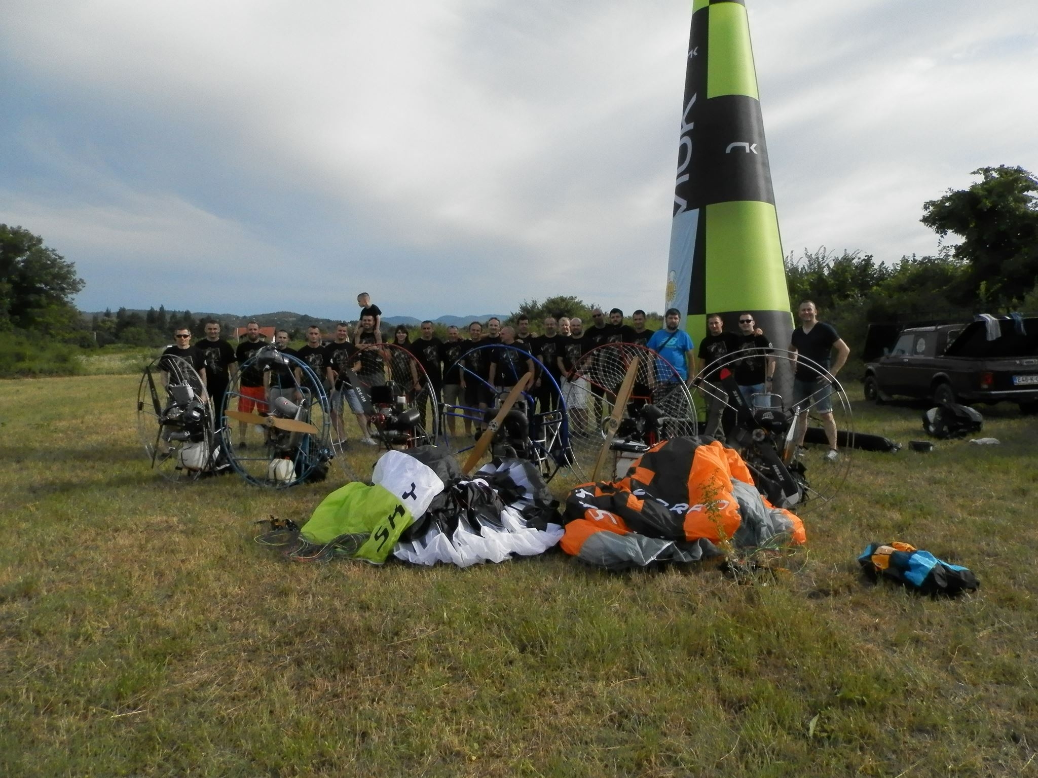 DOBOJSKI INFO NAJAVLJUJE: "Paramotor Day Doboj 2018"