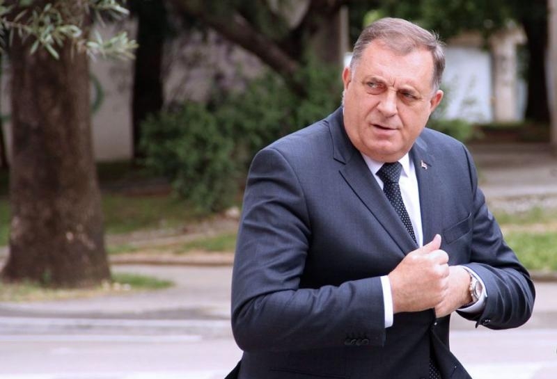 FINANSIJSKA KRIZA U REPUBLICI SRPSKOJ: Dužničko ropstvo Dodik predstavlja kao ekonomski uspjeh