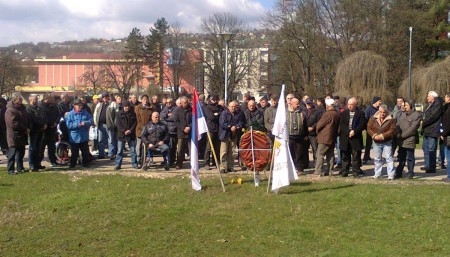 DOBOJ: Sporna lokacija centralnog spomenika poginulim borcima VRS (VIDEO)