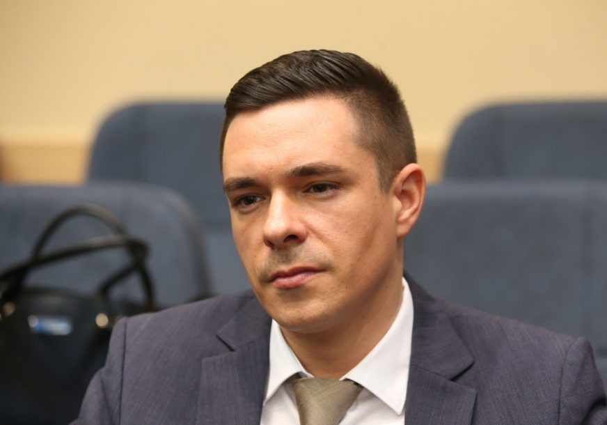 LAŽ ILI ISTINA: Stavovi Bukejlovića i Ministarstva pravde zasnovani na neprovjerenim činjenicama