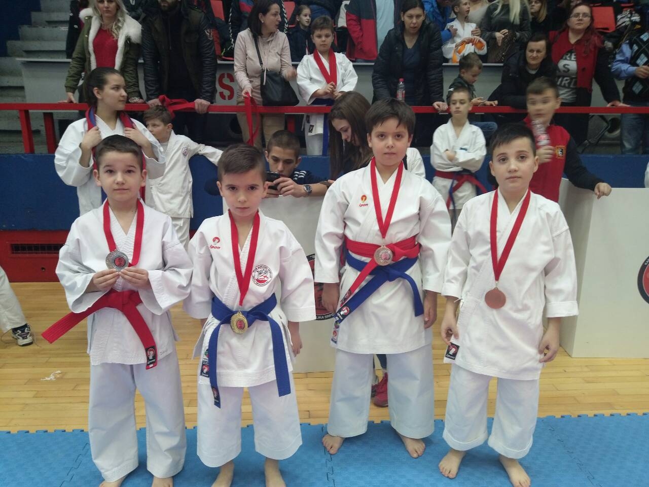 DOBOJ: Žetva medalja za karatiste Sloge (FOTO)