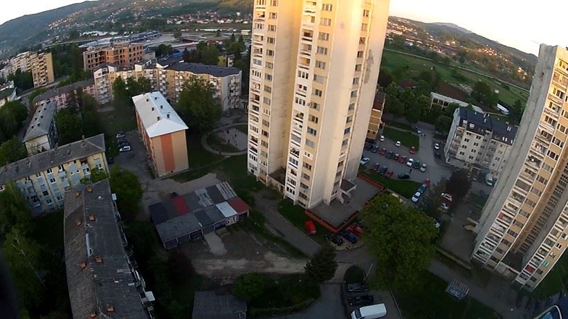 DOBOJ: Pomoć mladim bračnim parovima, sufinansiranje kupovine 100 stanova (VIDEO)