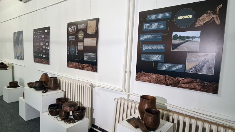 DOBOJ: Otvorena izložba "Novi život starog hrasta"