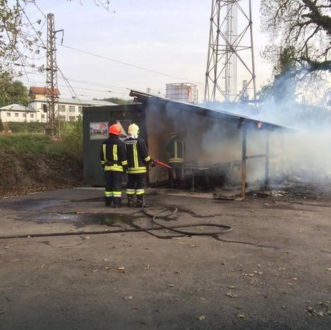 DOBOJ: Podmetnut požar  “progutao” kuću Udruženja "Branioci Doboja"