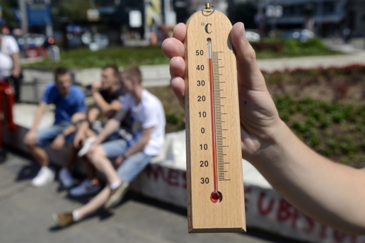 VRIJEME: Danas sparno i vruće, uveče naoblačenje
