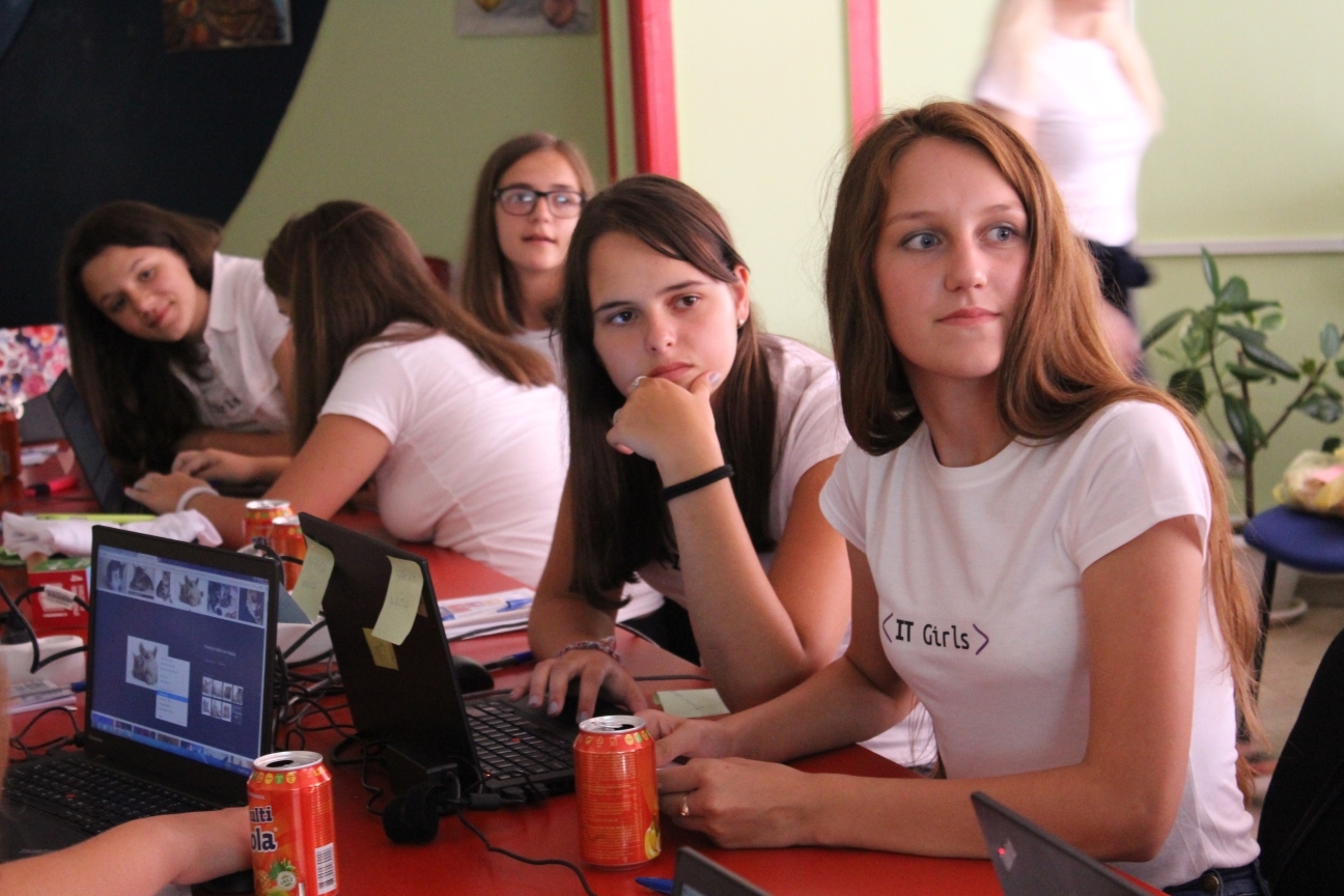 DOBOJ: Naučite programirati uz ITGirls