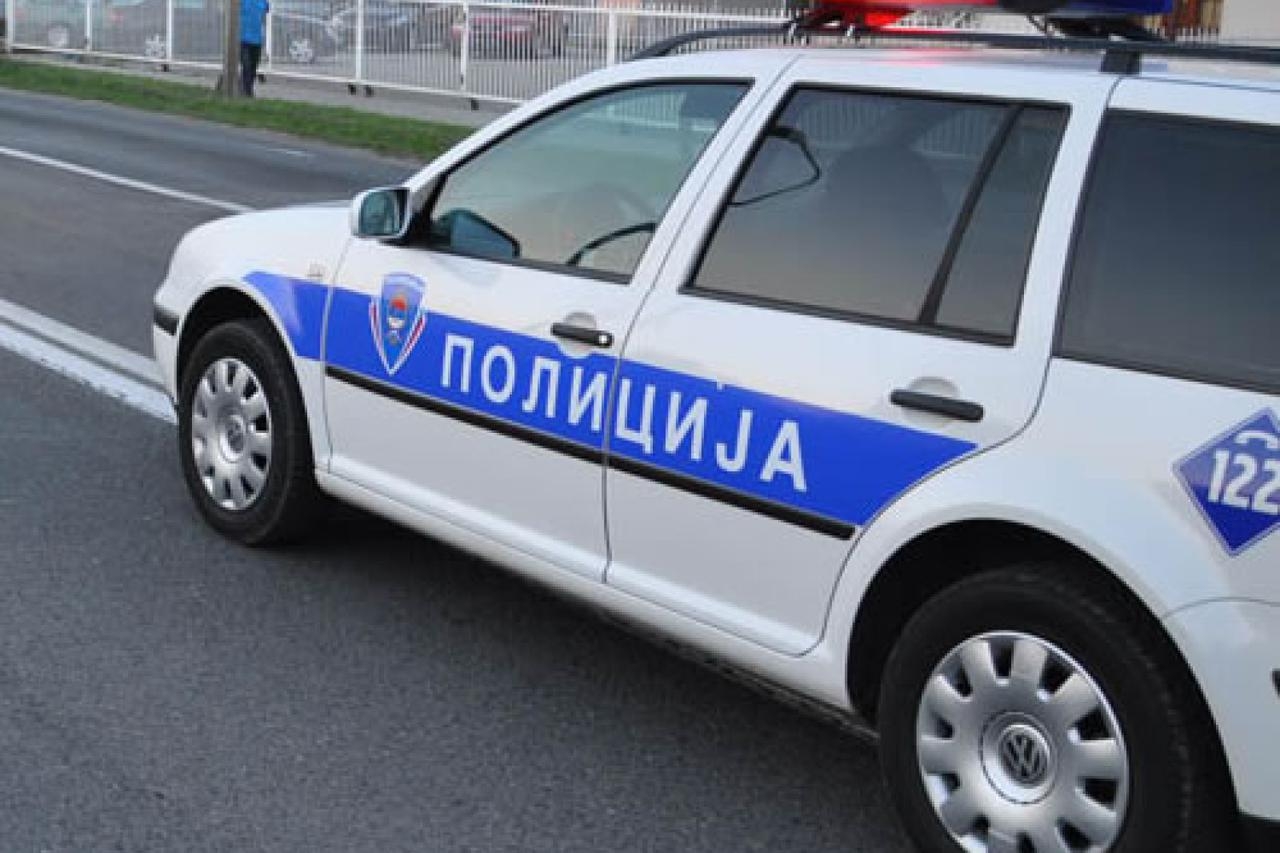DOBOJ: Lice iz Petrova vrijeđalo I fizički napalo policajce