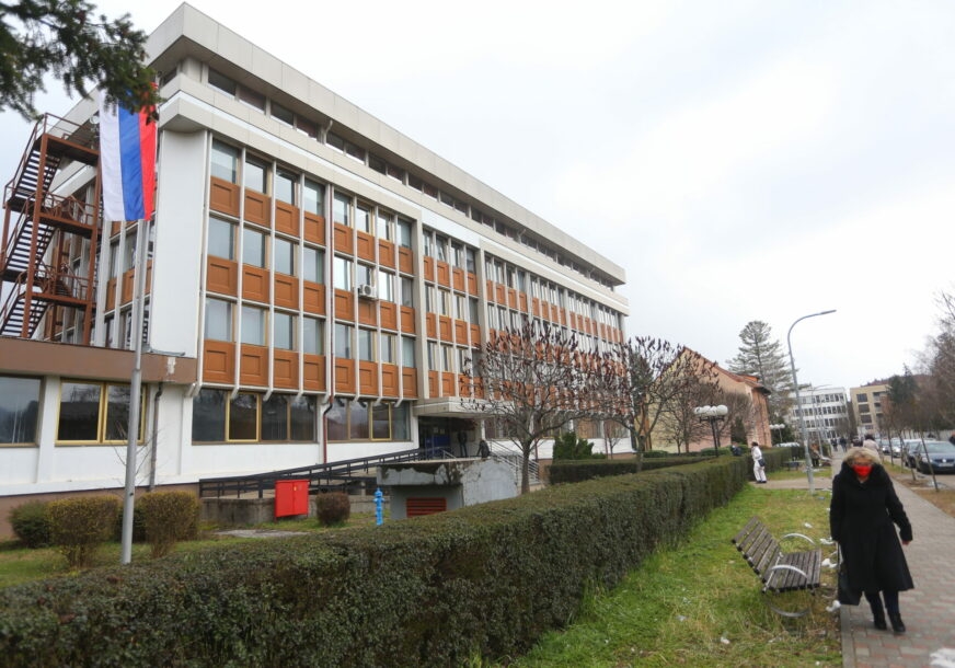 NOVE OLAKŠICE IZ FZO: Oboljeli od rijetke kožne bolesti dobijaju set medicinskih sredstava