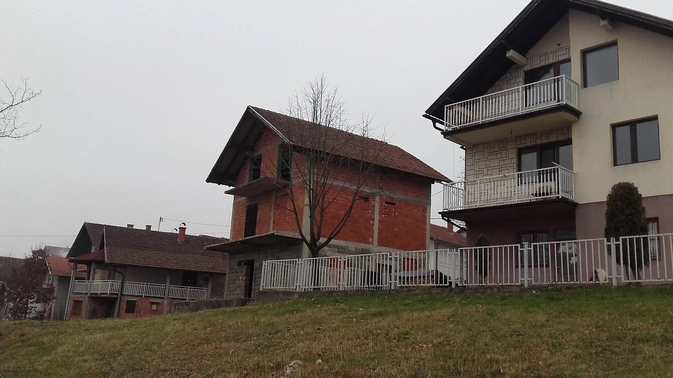 OGLAS: Prodaje se kuća u izgradnji (FOTO)