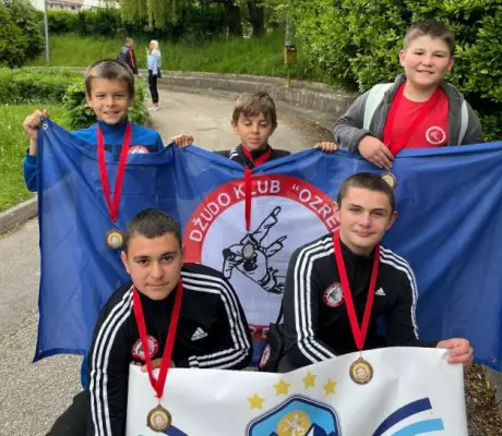 DOBOJ: Pet medalja za Džudo klub „Ozren“ Doboj na turniru u Pljevljima (FOTO)